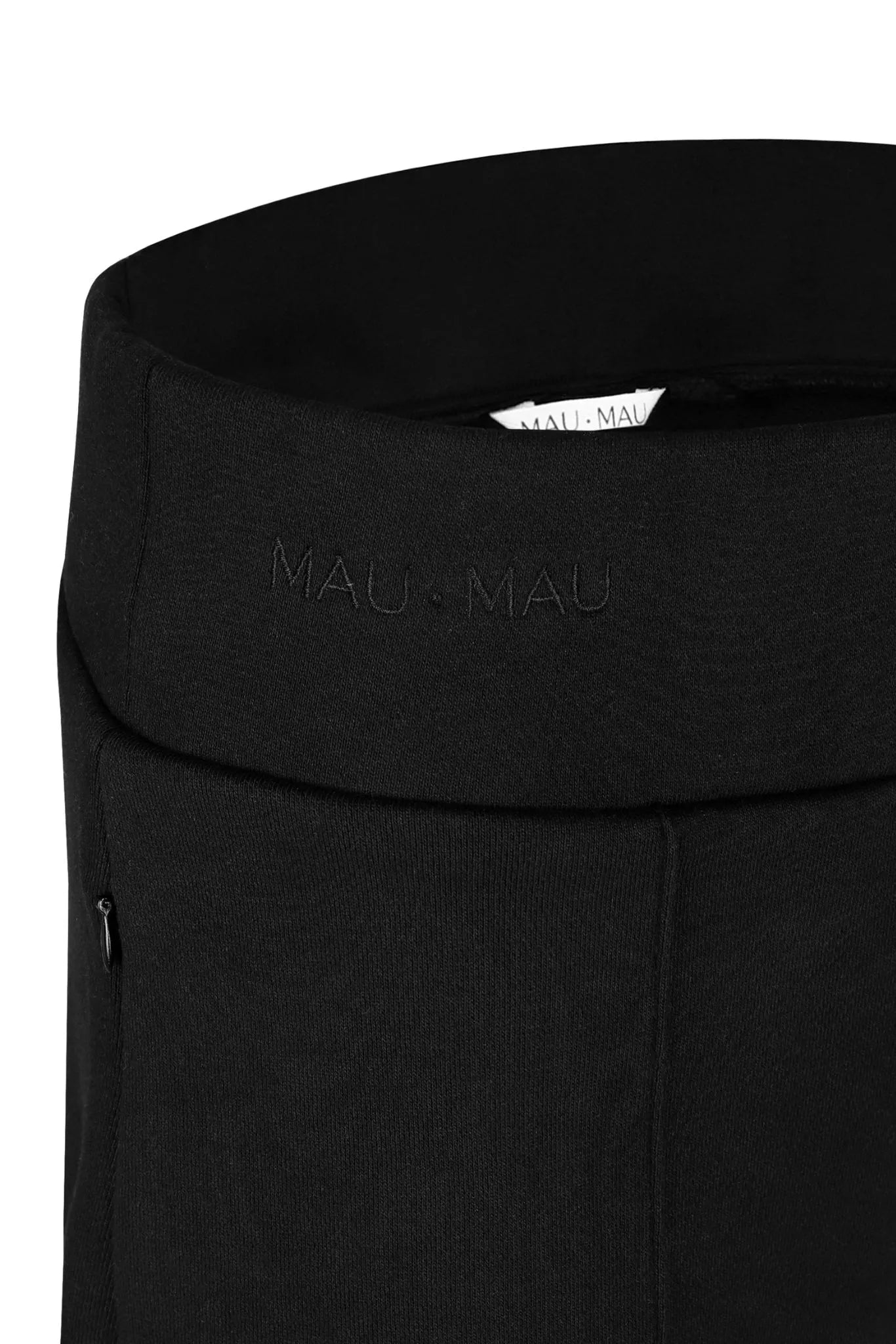 SALIX black.packshot.webp