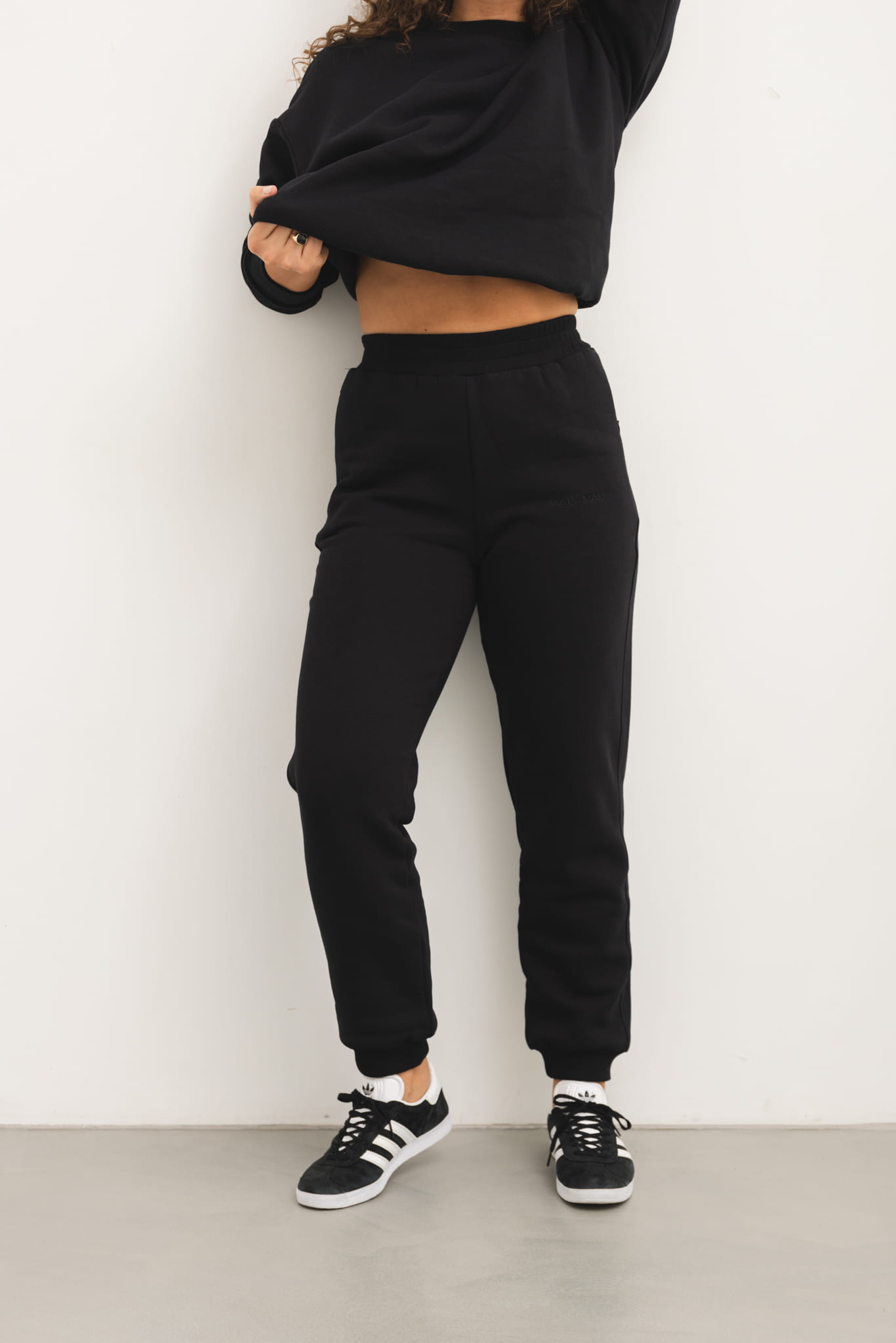 LARIX...BLACK.jpg