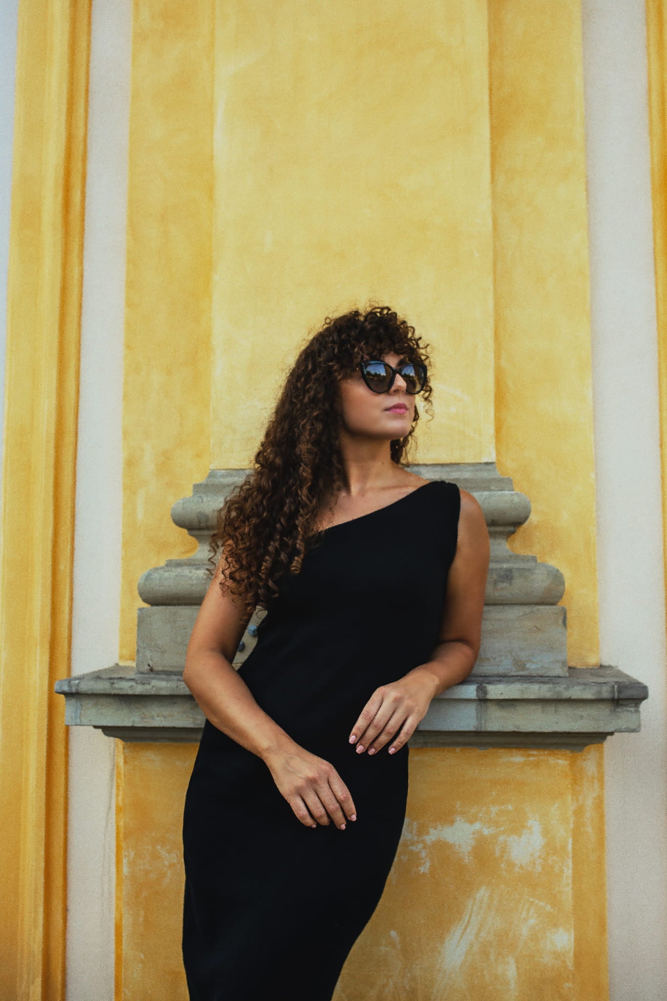 THALIA BLACK