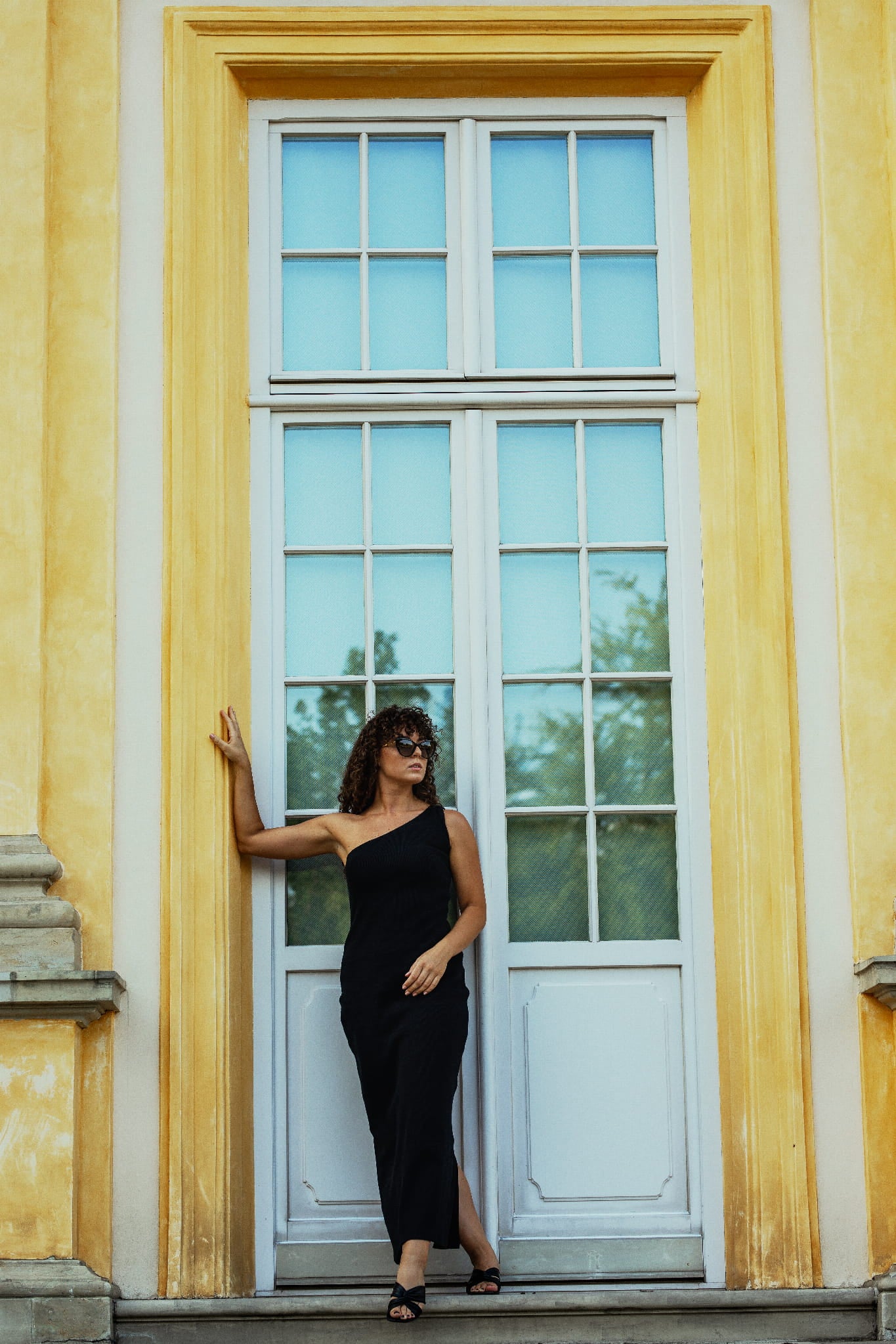 THALIA BLACK