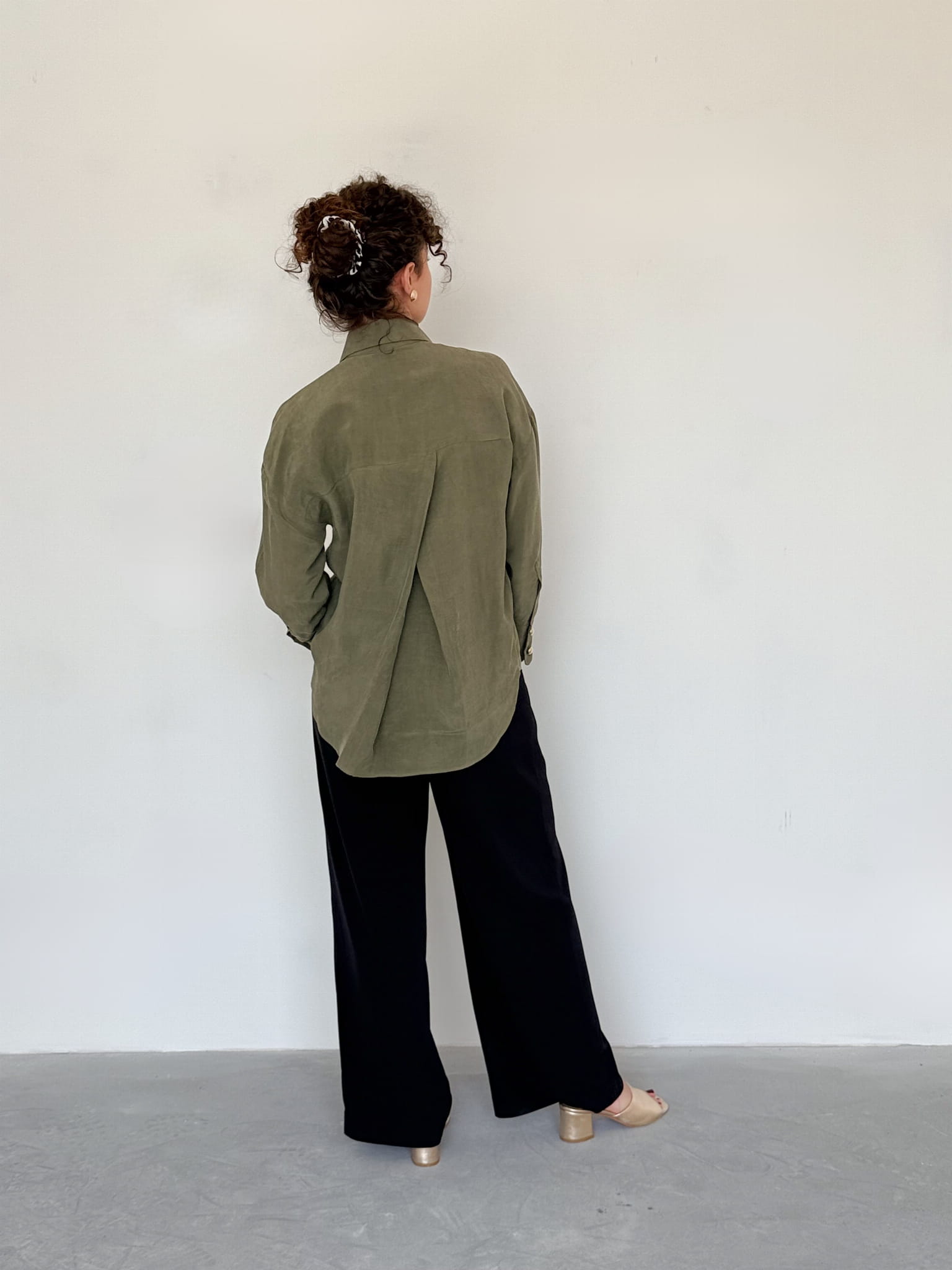 TULIPA OLIVE