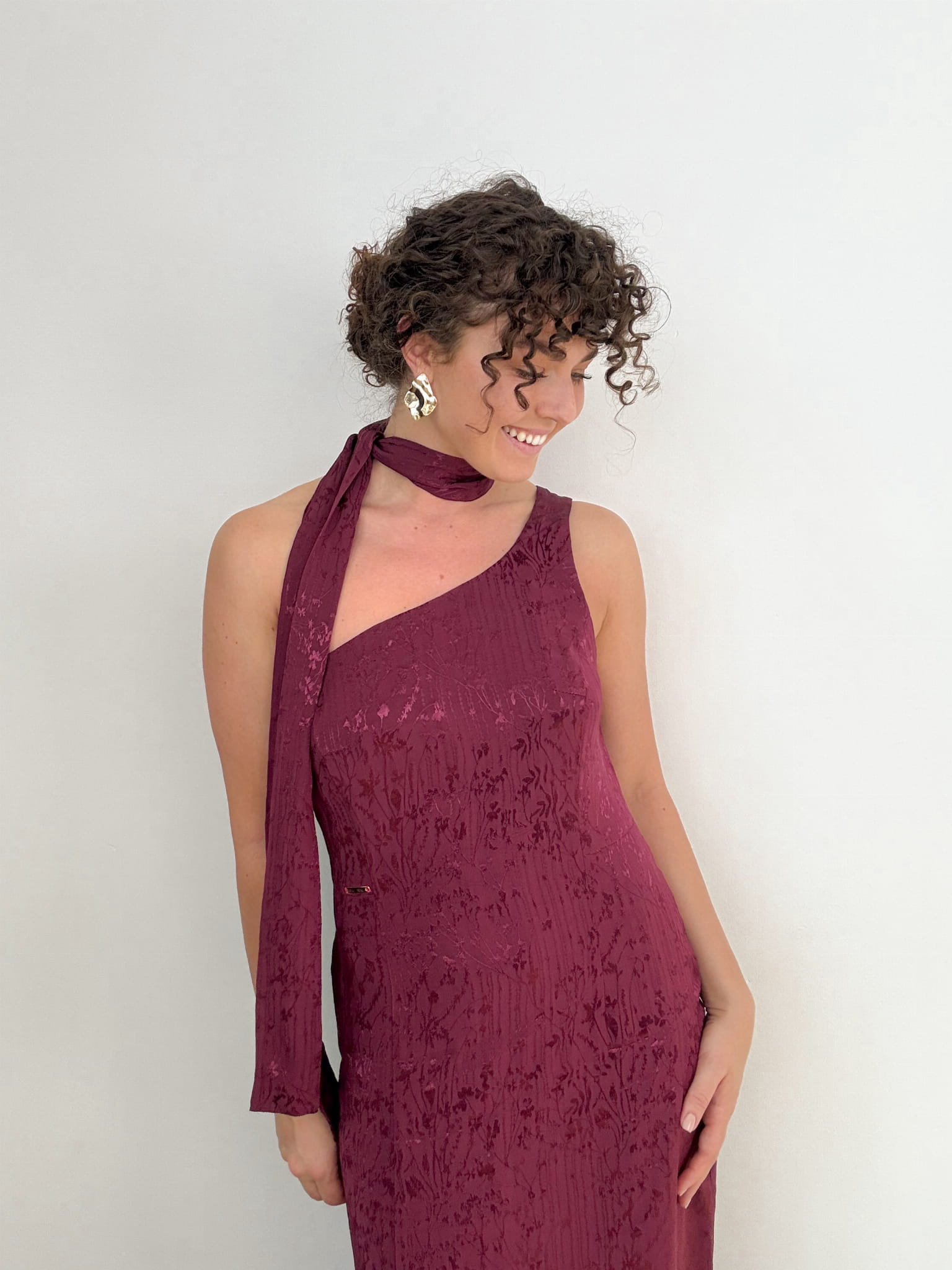 LOTUS BURGUNDY FLORAL